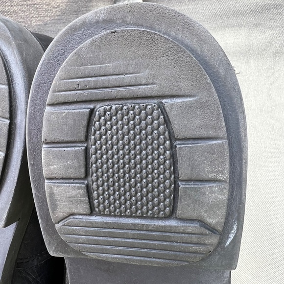 JUSTIN STEEL TOE LEATHER WORK BOOTS. THSES  ARE AMERICAN MADE - Picture 6 of 11